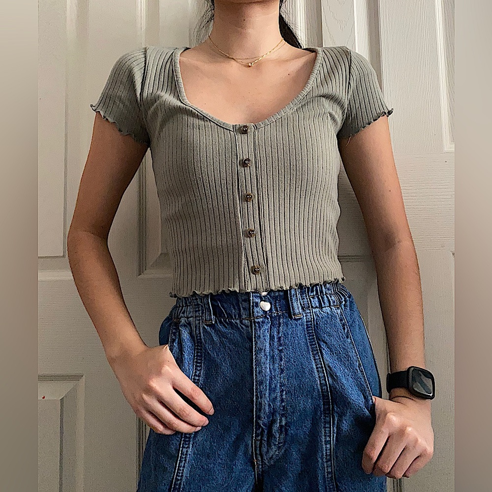 Forever 21 Green crop top